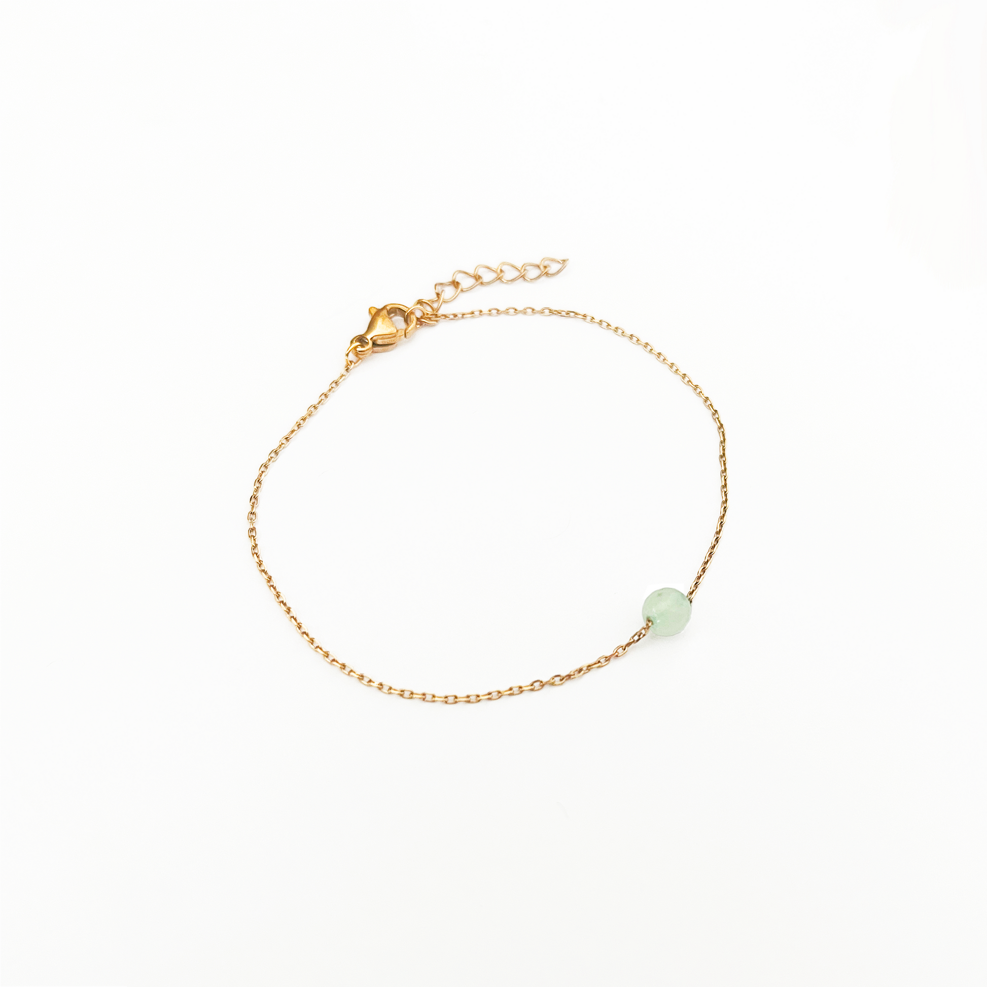 Bracelet avec une pierre d'aventurine verte pour la lithotherapie en acier inoxydable or détail