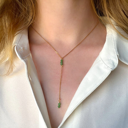 Collier pendant aventurine vert lithotherapie acier inoxydable or porté