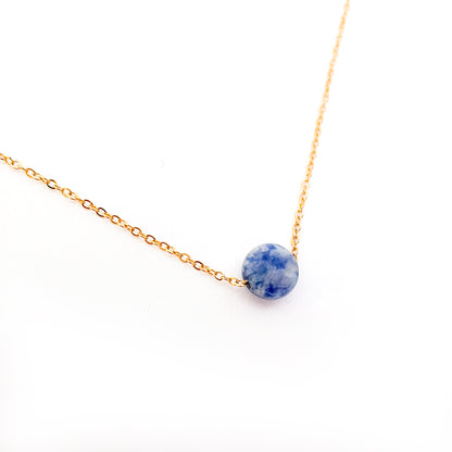 Collier pierre sodalite lithothérapie en acier inoxydable or détail